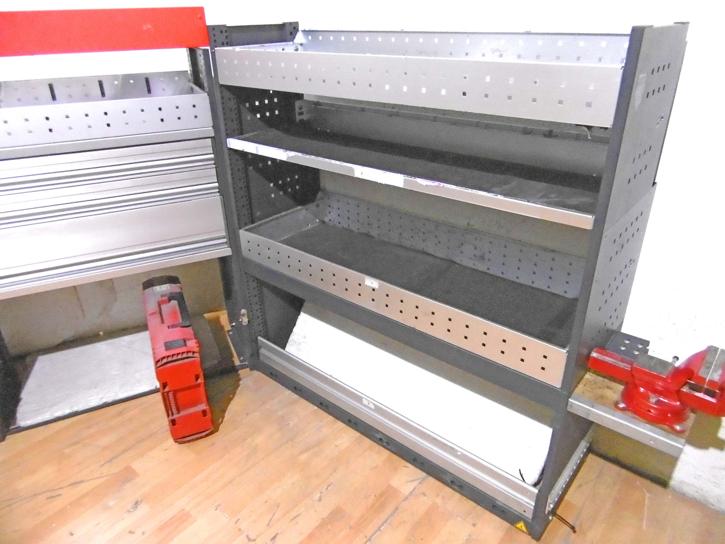 T-FES BAYERN/NÜRNBERG gebrauchte SORTIMOWÜRTH Fahrzeugeinrichtung Vito T 6 Crafter (Kopie)