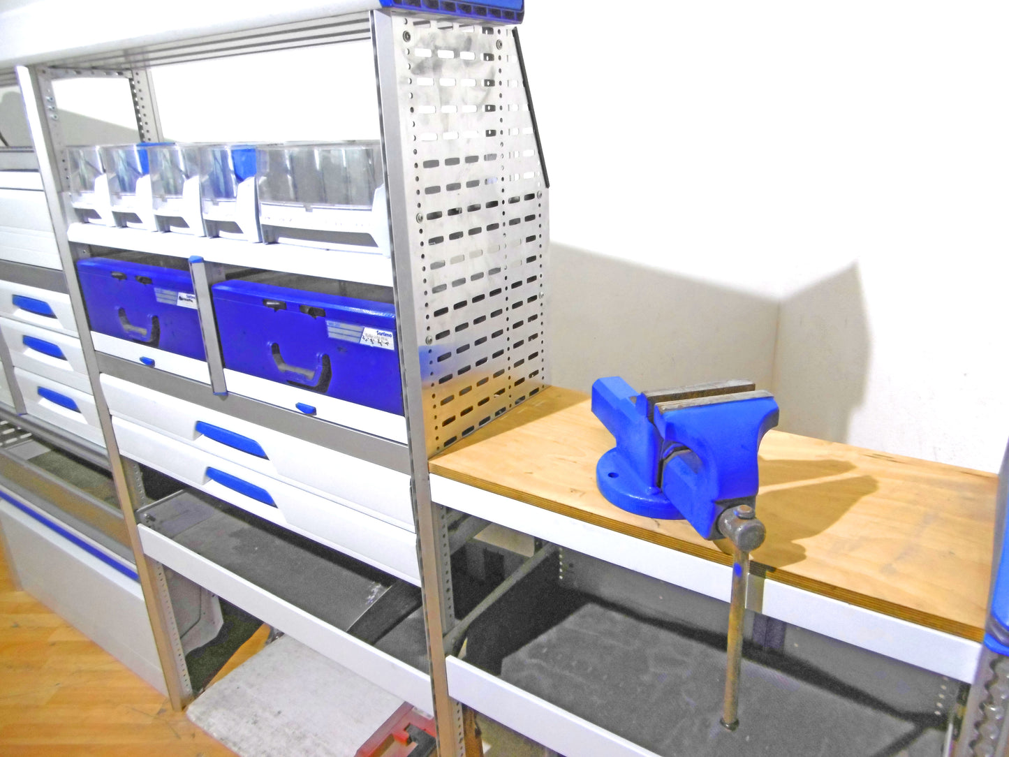 T-FES BAYERN/NÜRNBERG gebrauchte SORTIMO Fahrzeugeinrichtung Sprinter Ducato