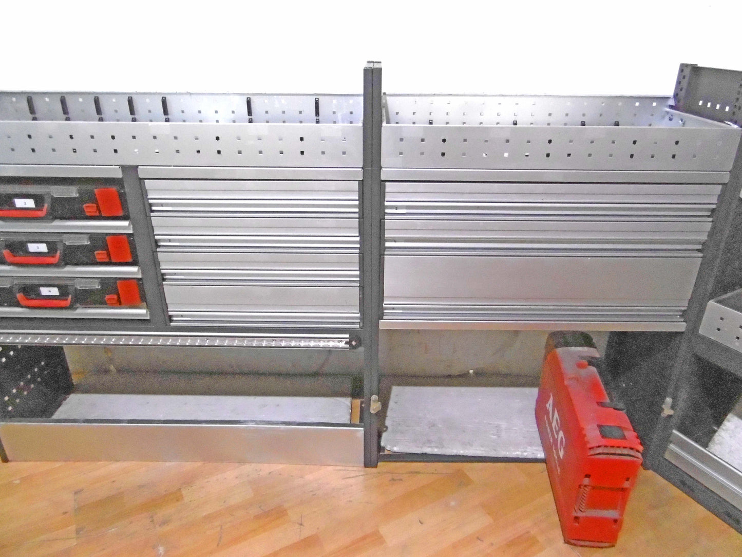 T-FES BAYERN/NÜRNBERG gebrauchte SORTIMOWÜRTH Fahrzeugeinrichtung Vito T 6 Crafter