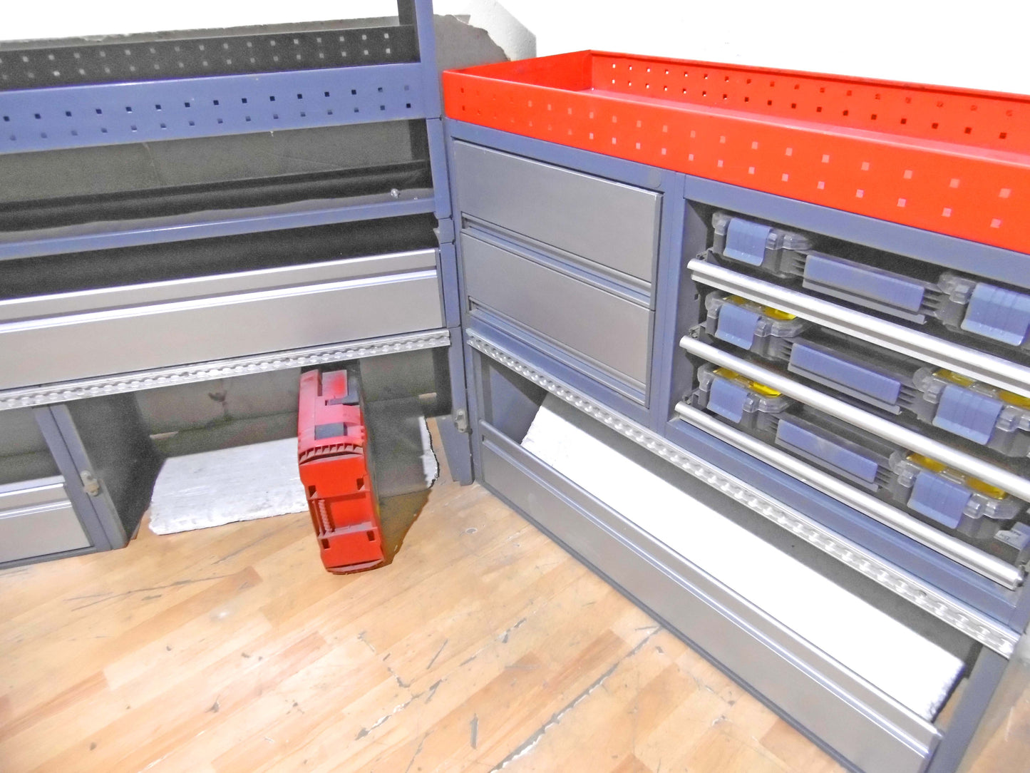 T-FES BAYERN/NÜRNBERG gebrauchte SORTIMO/WÜRTH Fahrzeugeinrichtung T 6 Sprinter oder ä.