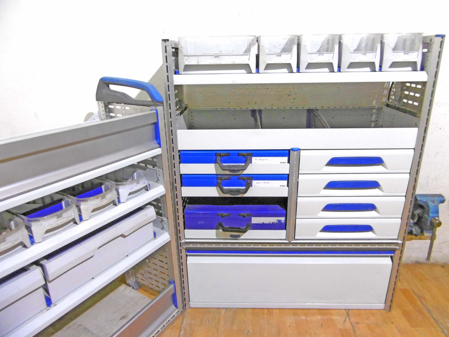 T-FES BAYERN/NÜRNBERG gebrauchte SORTIMO Fahrzeugeinrichtung T 5/6 Custom Transit