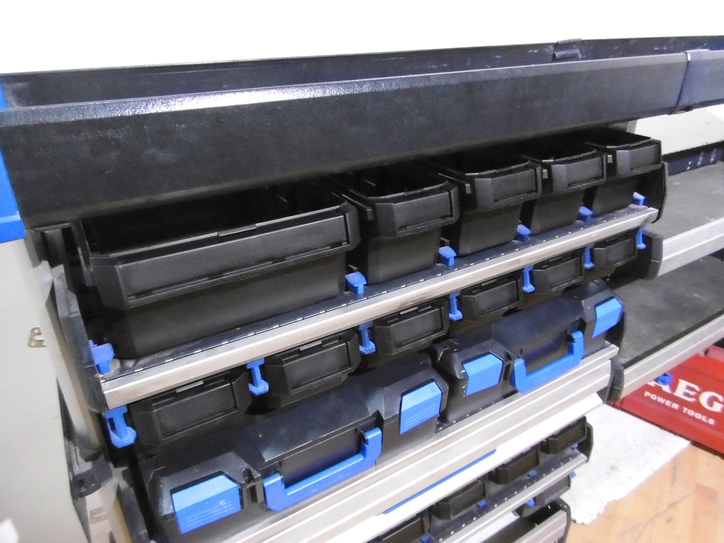 T-FES BAYERN/NÜRNBERG gebrauchte SR 5 SORTIMO Fahrzeugeinrichtung Vito T 6 Crafter Transit