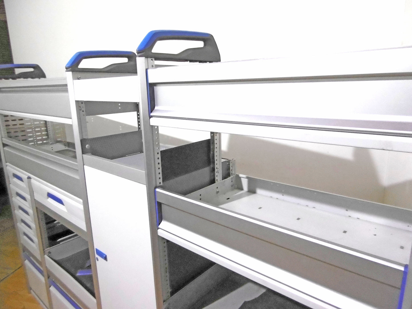 T-FES BAYERN/NÜRNBERG gebrauchte SORTIMO Fahrzeugeinrichtung Sprinter Crafter Ducato